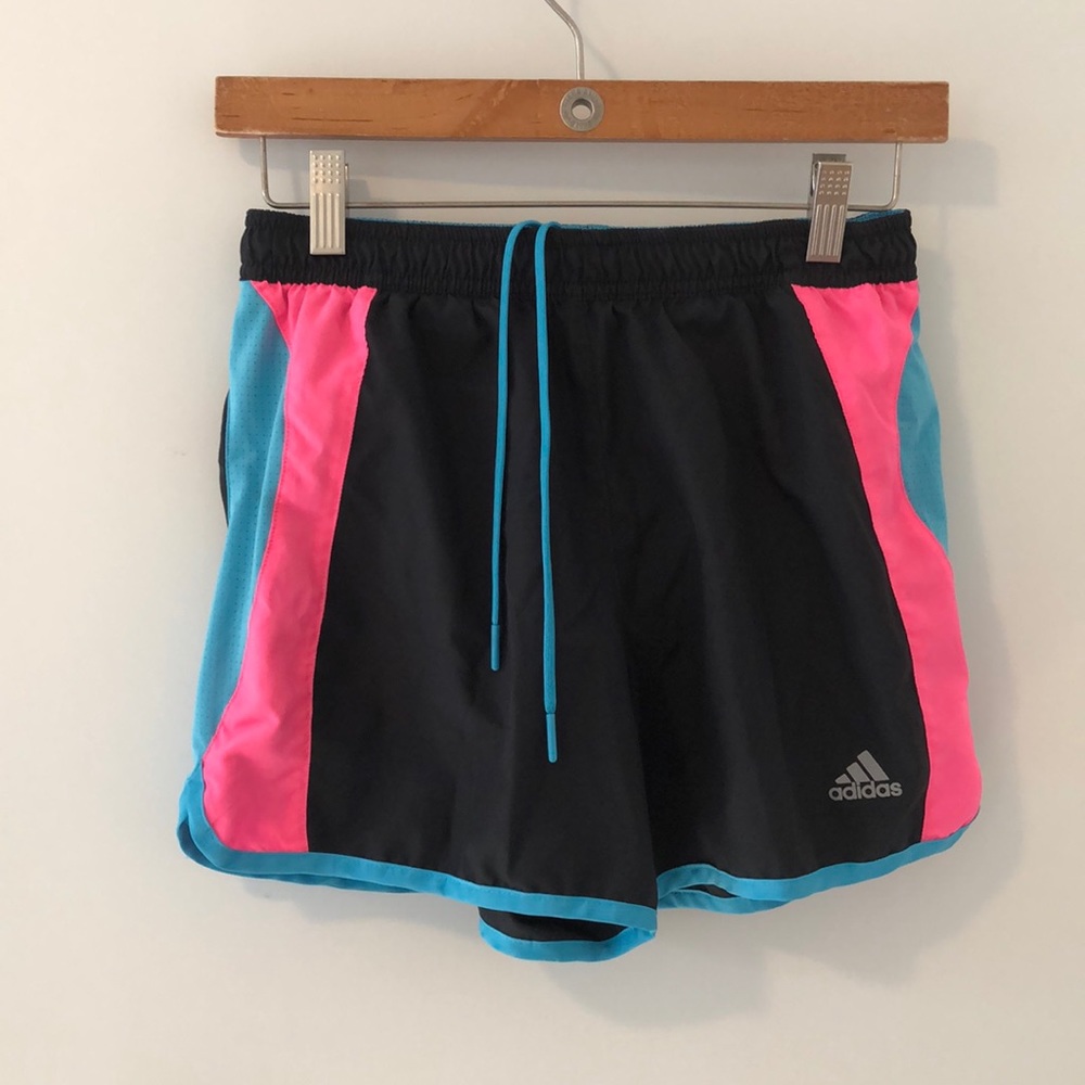 Adidas | Women’s active shorts. Like new.